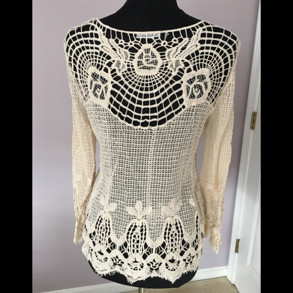 NWOT 100% Cotton Gorgeous Crocheted Top Medium